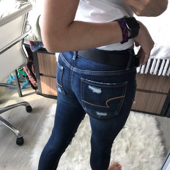 american eagle distressed jeans - Picture 5 of 6